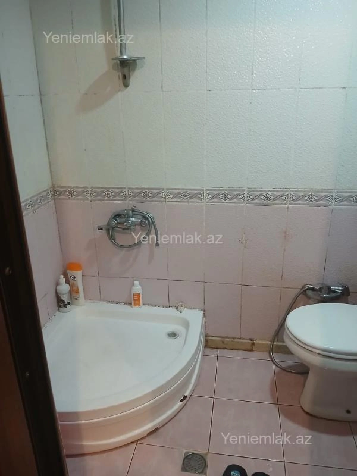 Satılır 3 otaqlı köhnə tikili 75 m²