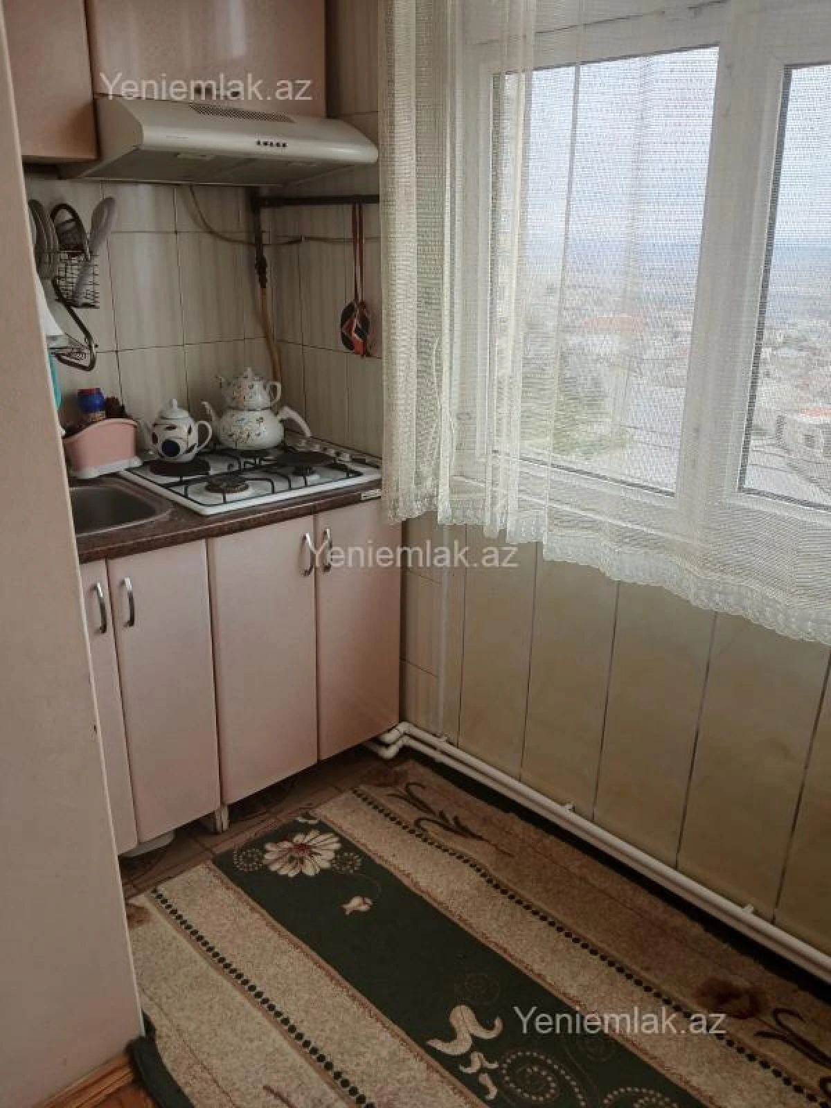 Satılır 3 otaqlı köhnə tikili 75 m²