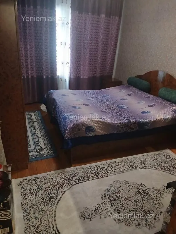 Satılır 3 otaqlı köhnə tikili 75 m²
