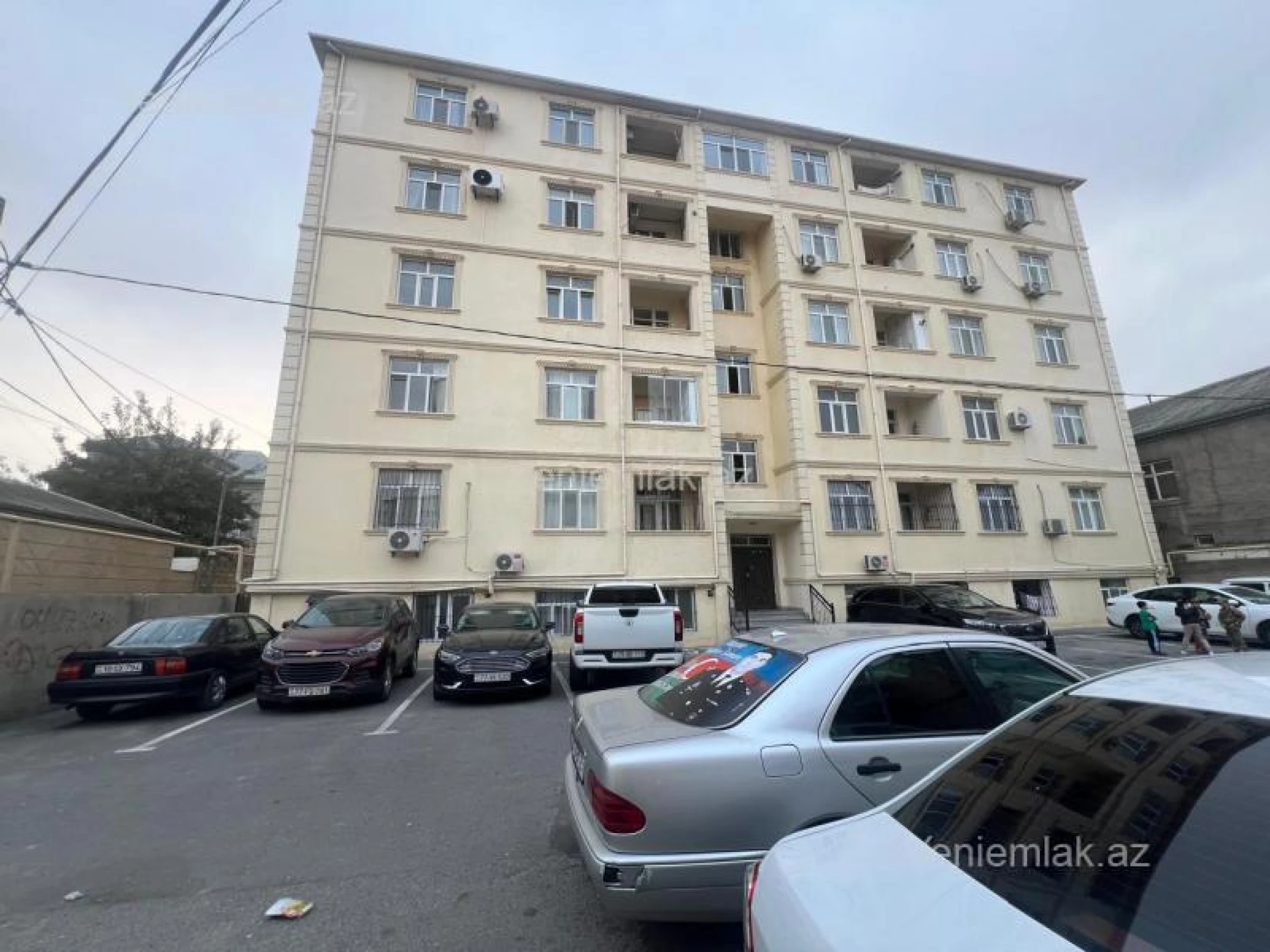 Satılır 2 otaqlı yeni tikili 48 m²