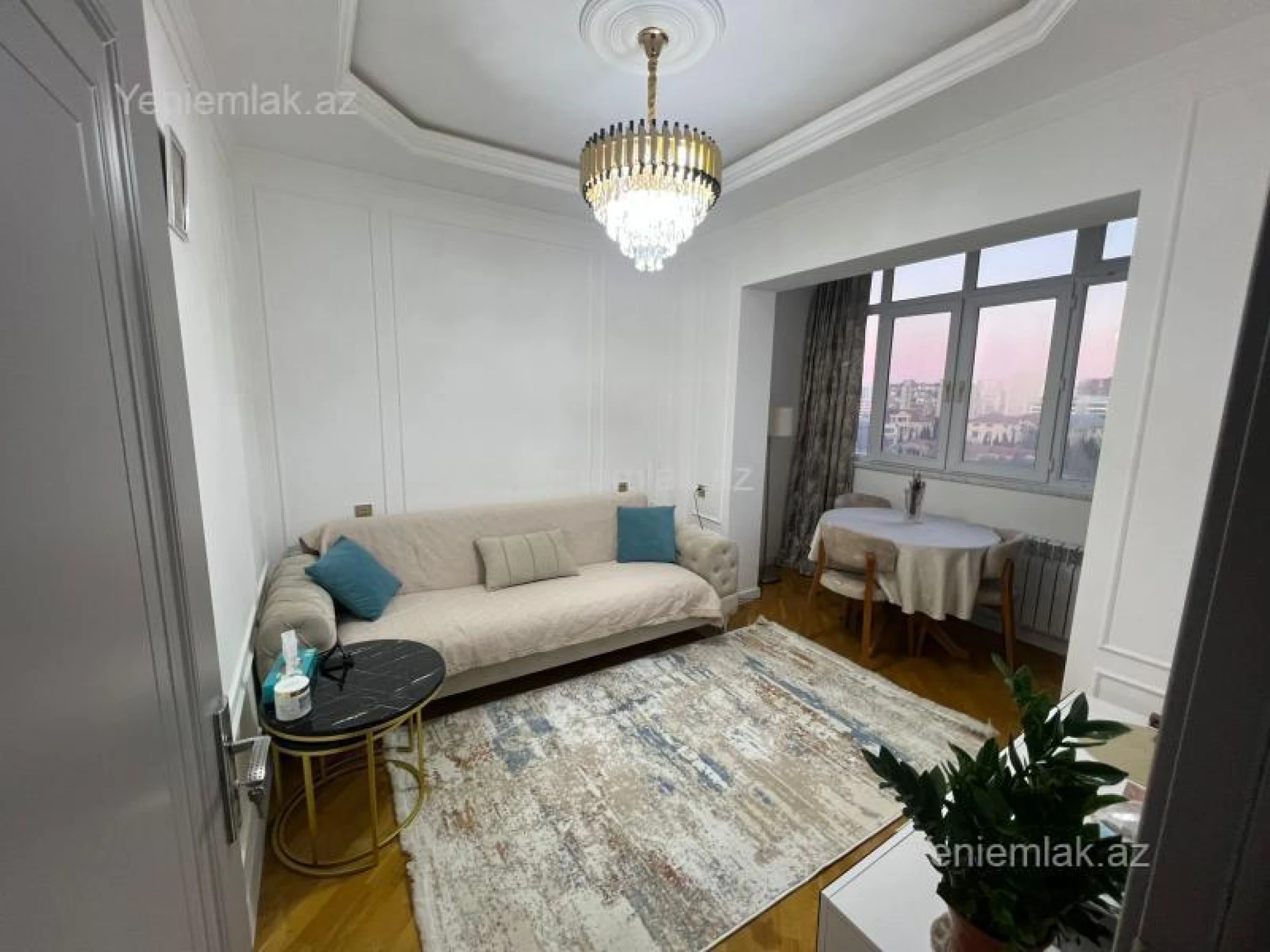 Satılır 2 otaqlı köhnə tikili 50 m²