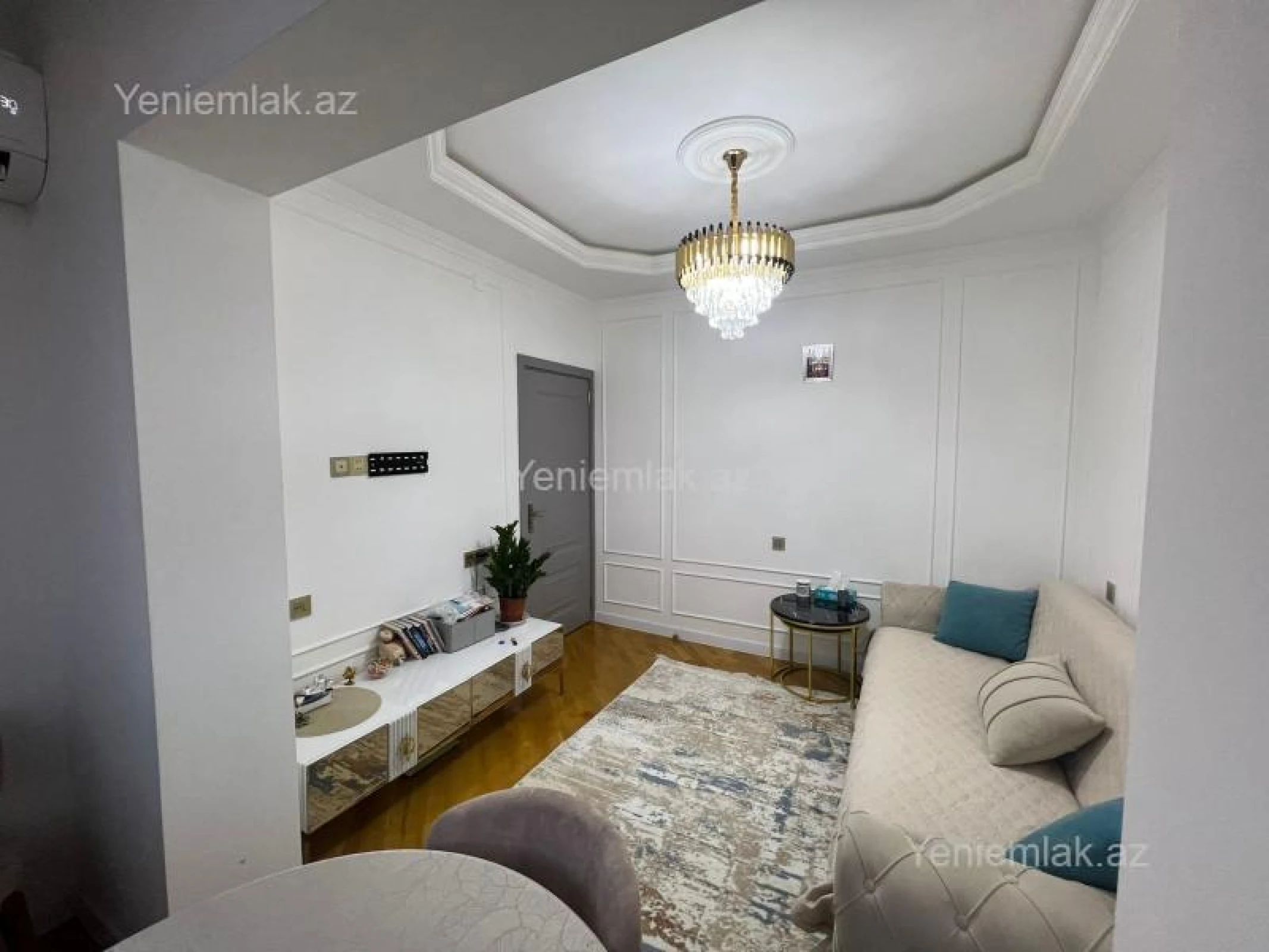 Satılır 2 otaqlı köhnə tikili 50 m²