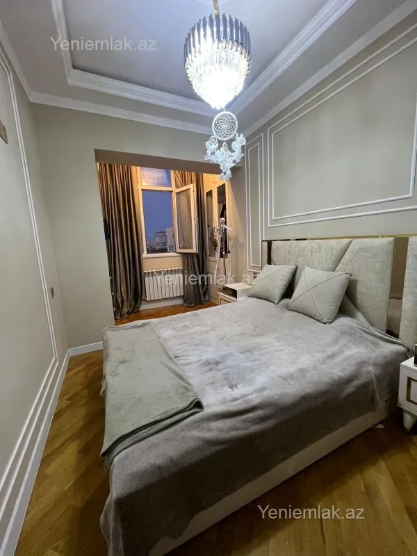 Satılır 2 otaqlı köhnə tikili 50 m²