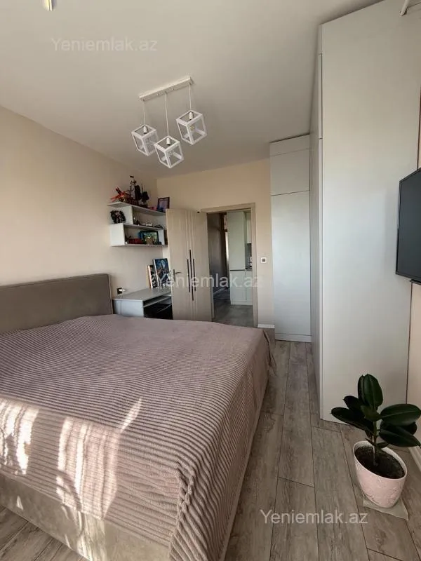 Satılır 3 otaqlı köhnə tikili 70 m²