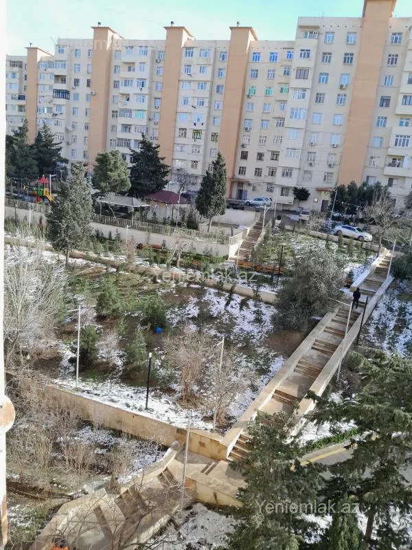 Satılır 2 otaqlı köhnə tikili 70 m²