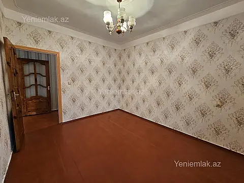 Satılır 2 otaqlı köhnə tikili 70 m²