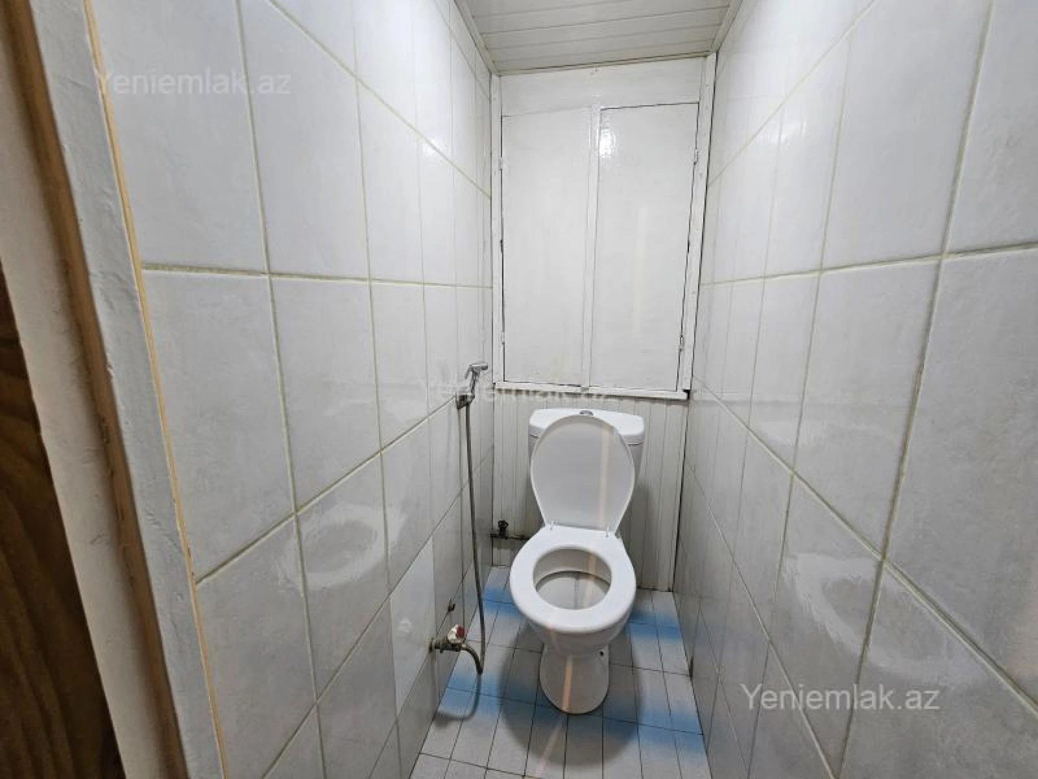 Satılır 2 otaqlı köhnə tikili 70 m²