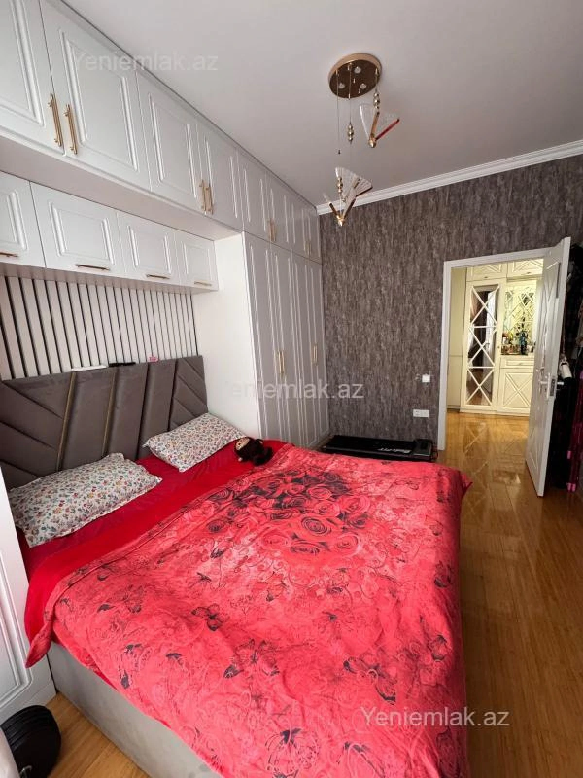 Satılır 2 otaqlı yeni tikili 66.6 m²