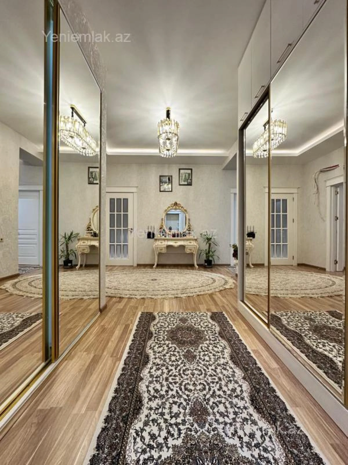 Satılır 3 otaqlı yeni tikili 137 m²