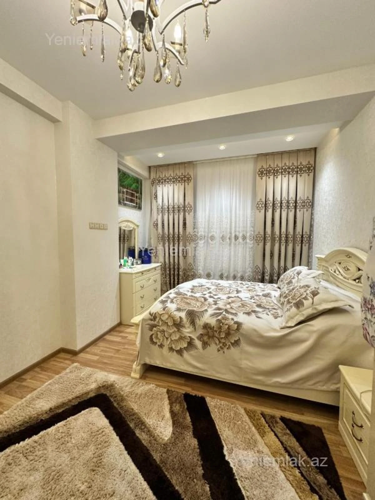 Satılır 3 otaqlı yeni tikili 137 m²