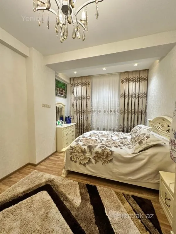 Satılır 3 otaqlı yeni tikili 137 m²