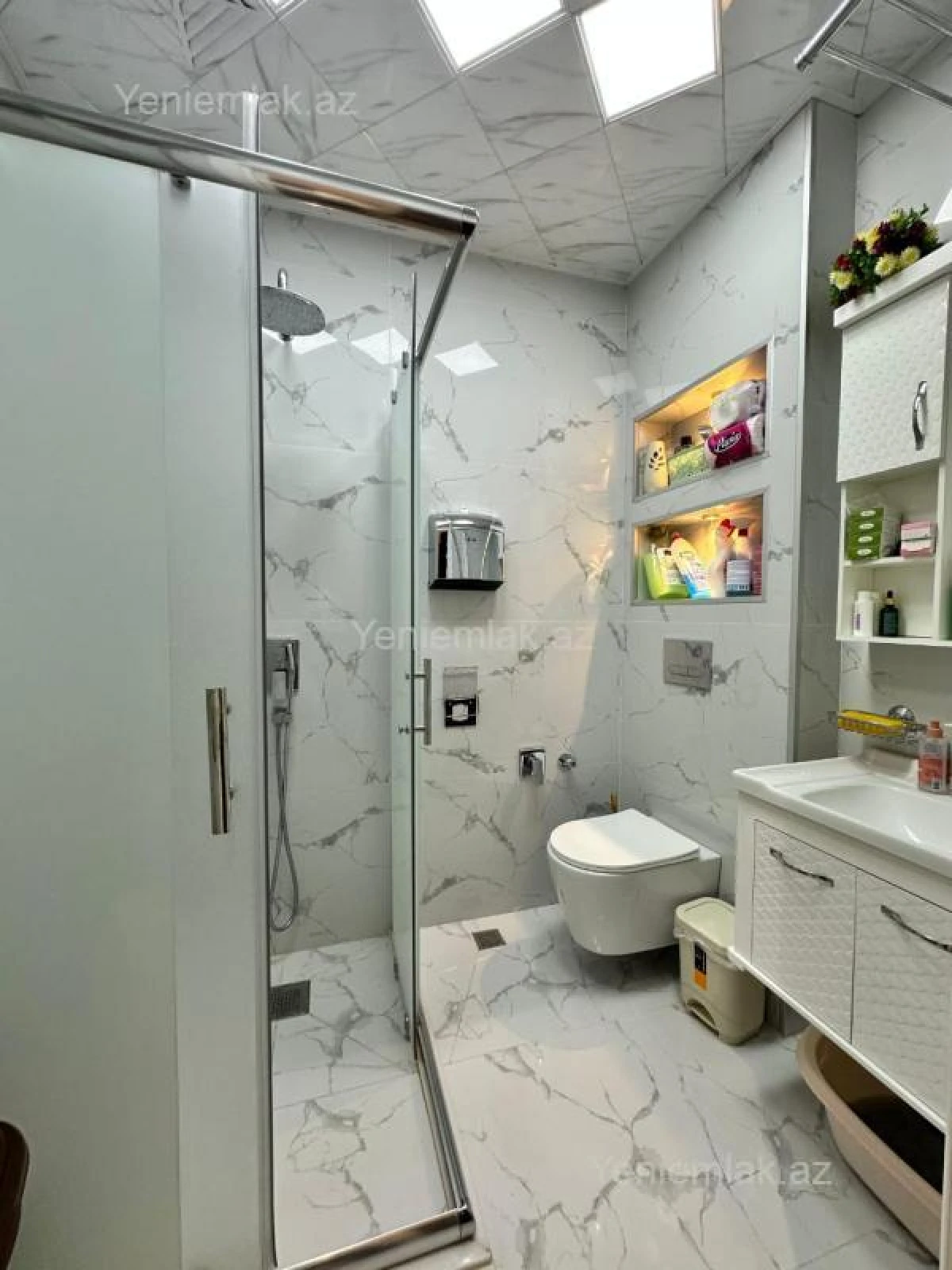 Satılır 3 otaqlı yeni tikili 137 m²