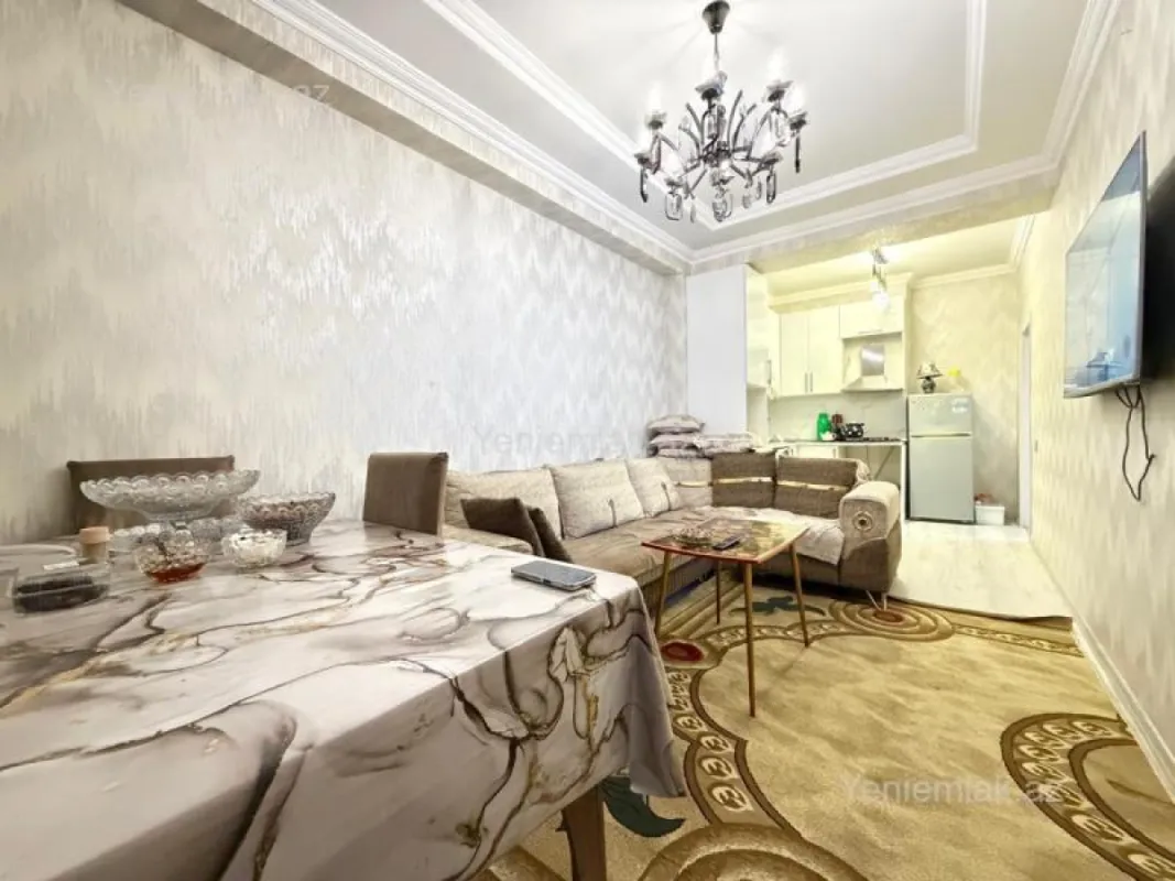 Satılır 2 otaqlı yeni tikili 72 m²