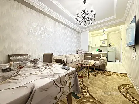 Satılır 2 otaqlı yeni tikili 72 m²