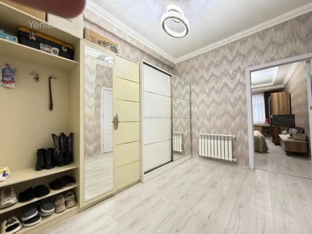 Satılır 2 otaqlı yeni tikili 72 m²