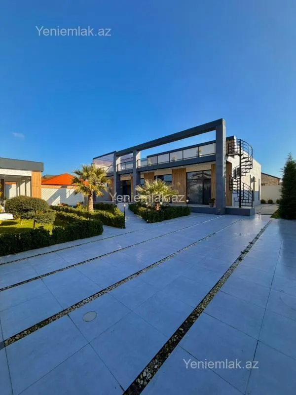 Satılır 5 otaqlı həyət evi 230 m²