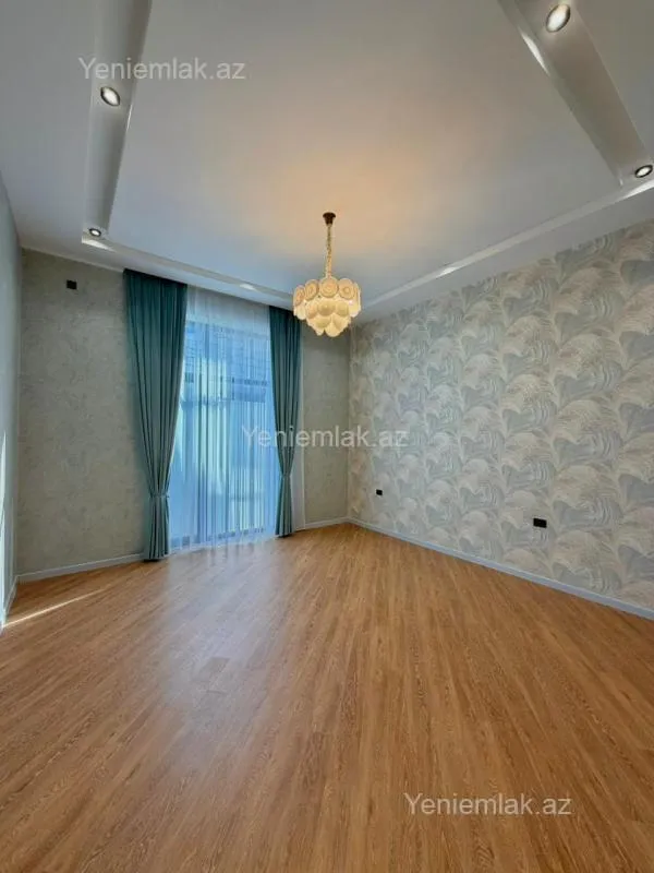 Satılır 5 otaqlı həyət evi 230 m²