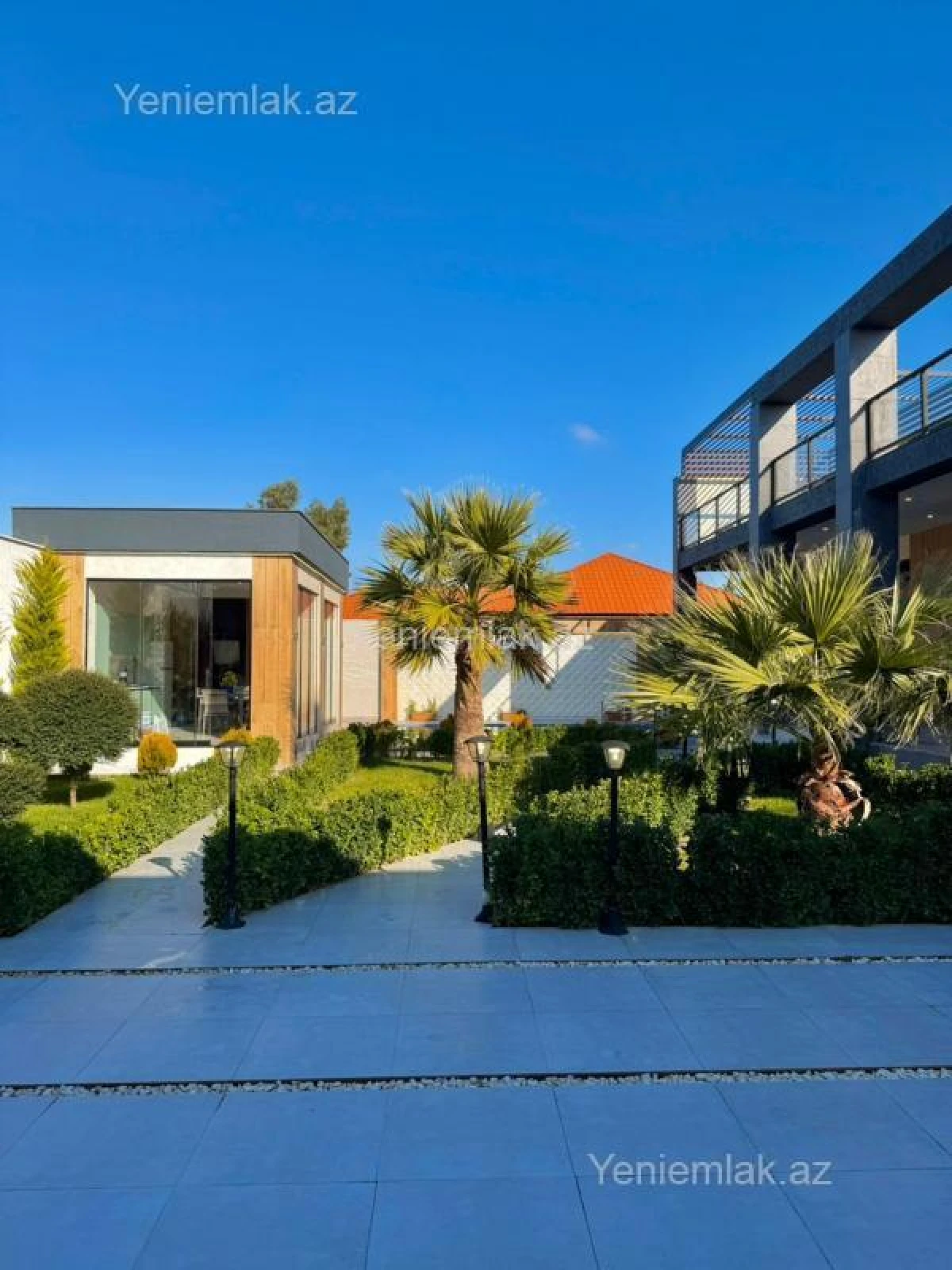 Satılır 5 otaqlı həyət evi 230 m²