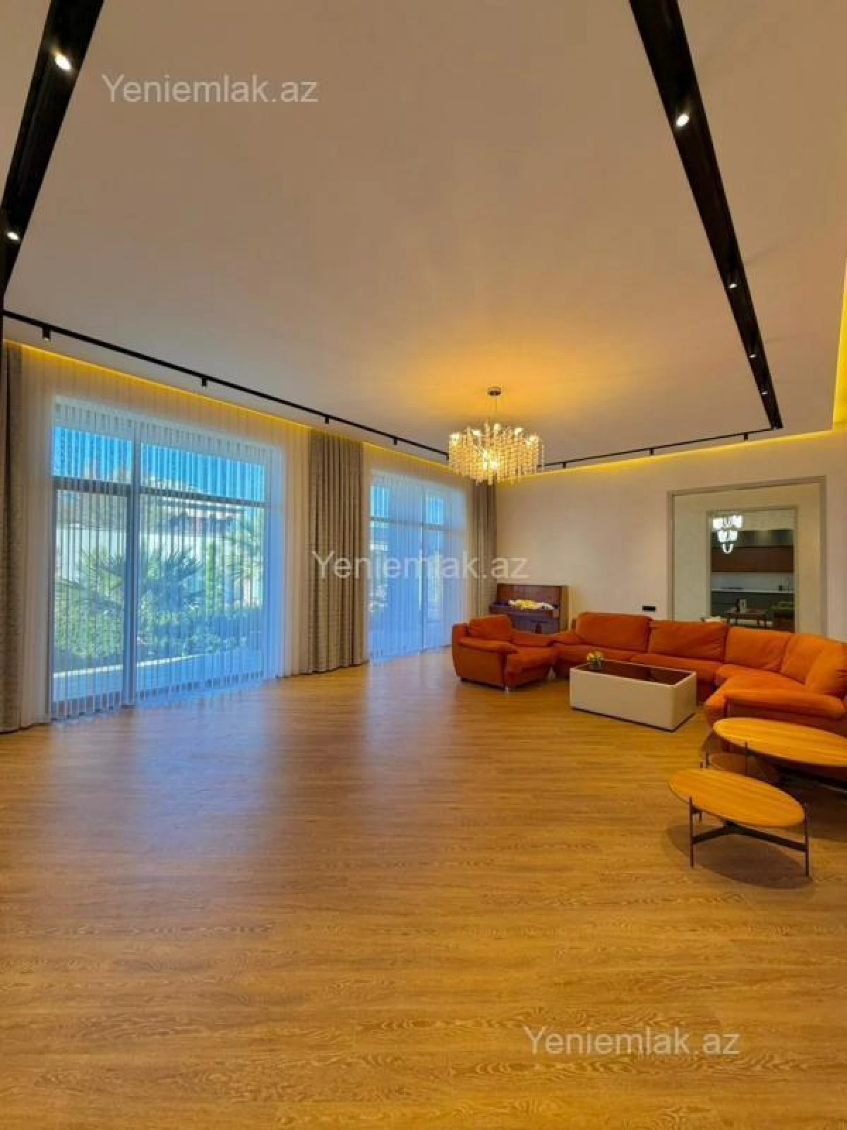 Satılır 5 otaqlı həyət evi 230 m²