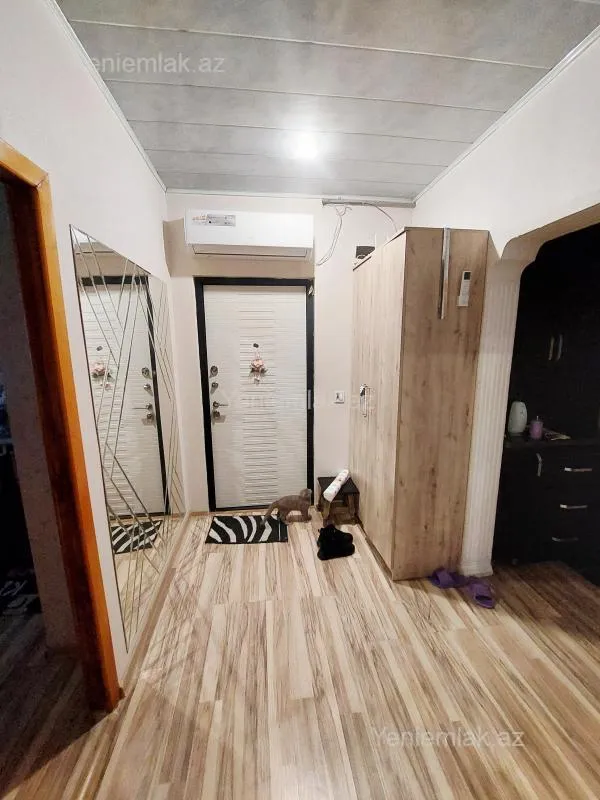 Satılır 2 otaqlı köhnə tikili 58 m²