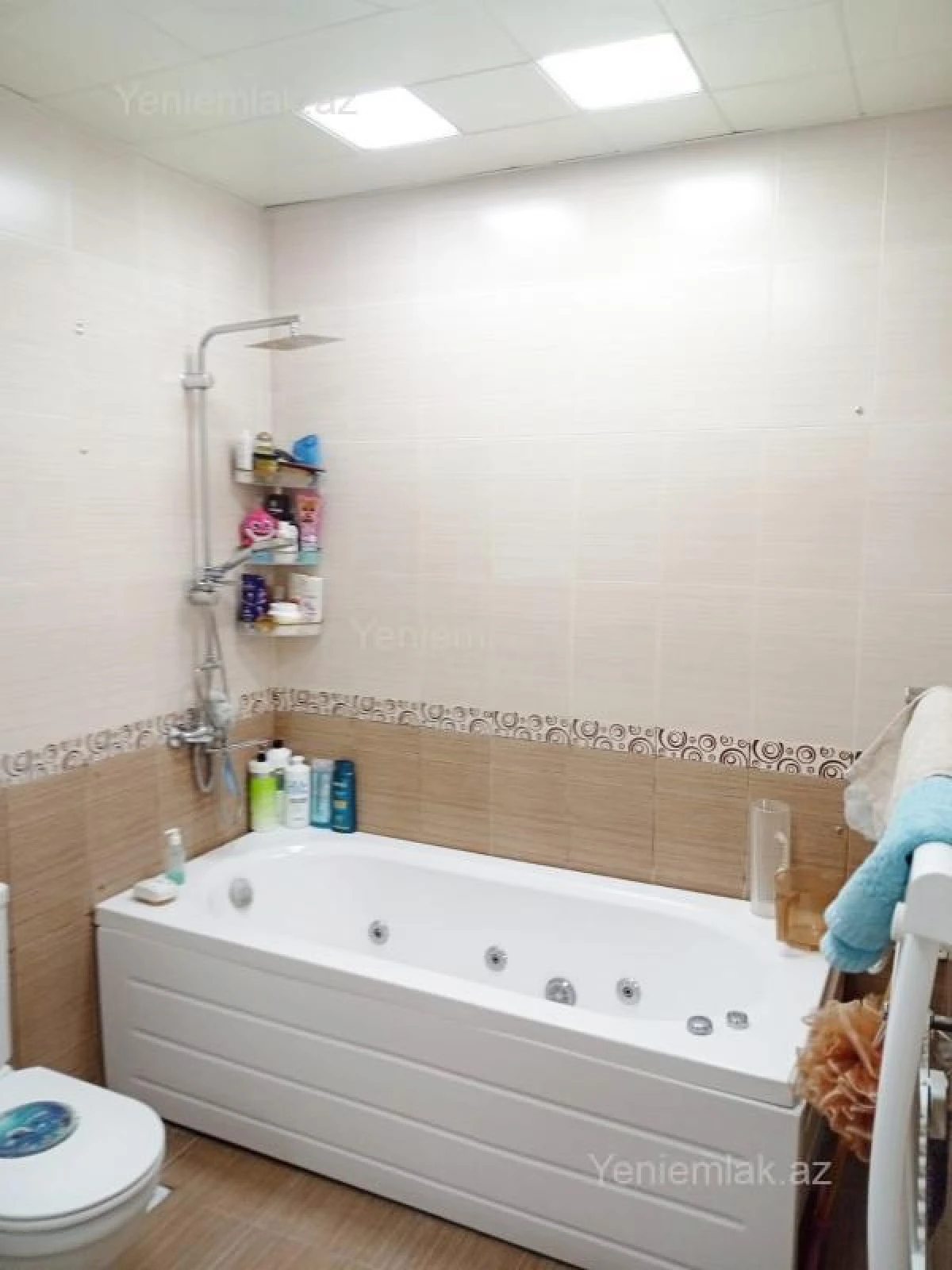 Satılır 3 otaqlı yeni tikili 125 m²