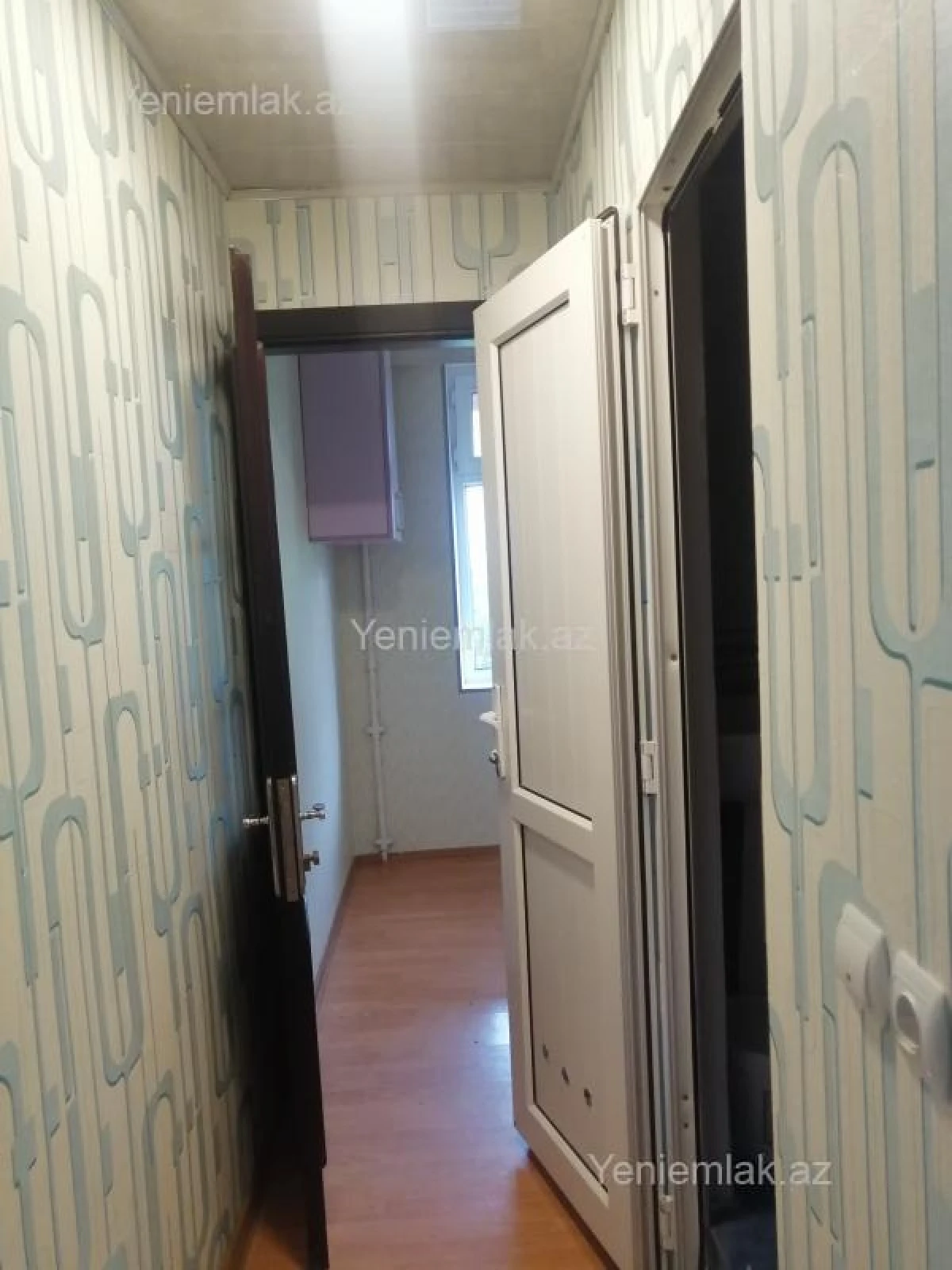 Satılır 1 otaqlı köhnə tikili 35 m²