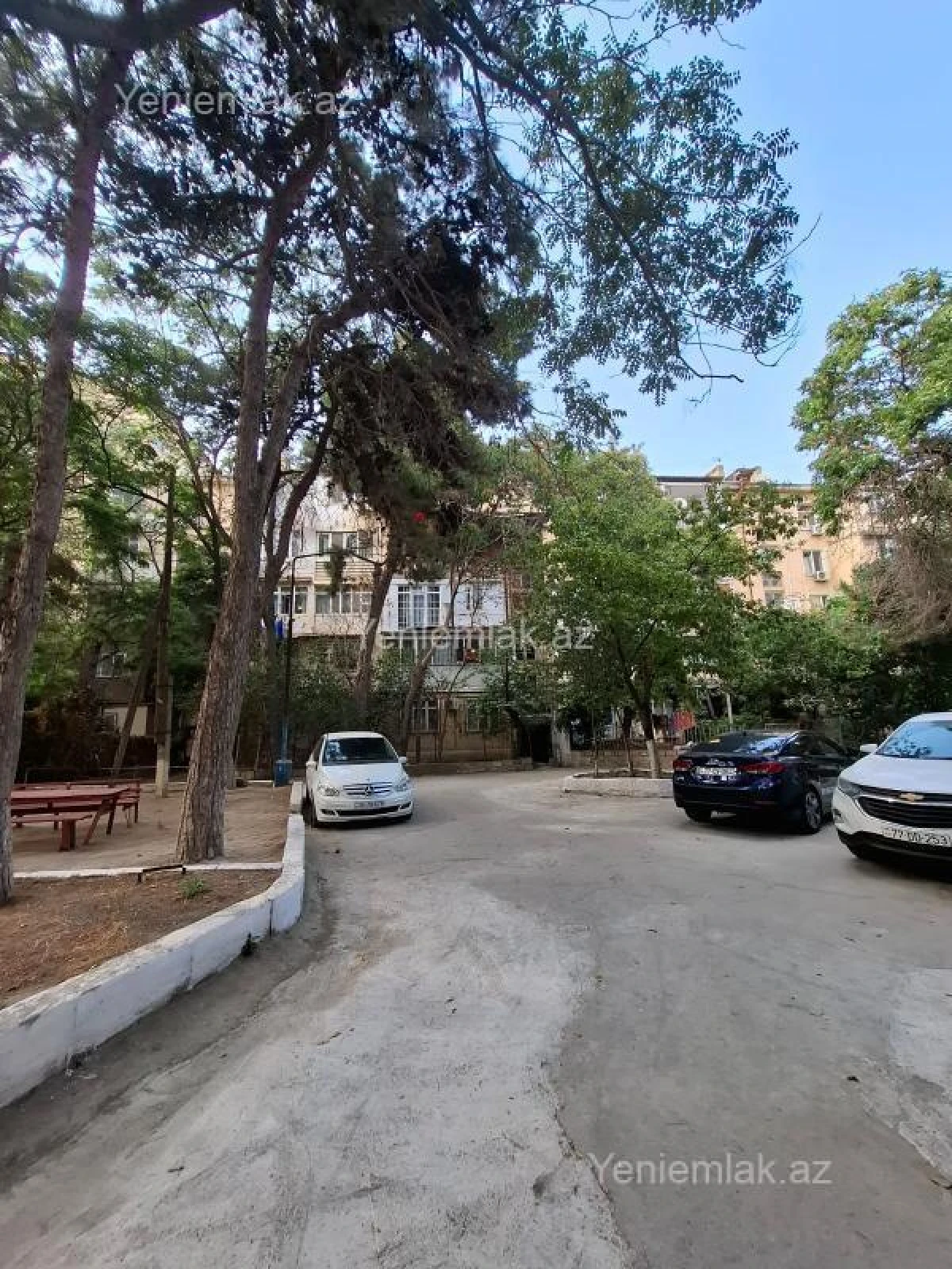 Satılır 1 otaqlı köhnə tikili 35 m²