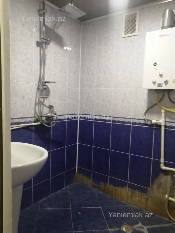 Satılır 1 otaqlı köhnə tikili 35 m²