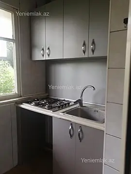 Satılır 1 otaqlı köhnə tikili 35 m²