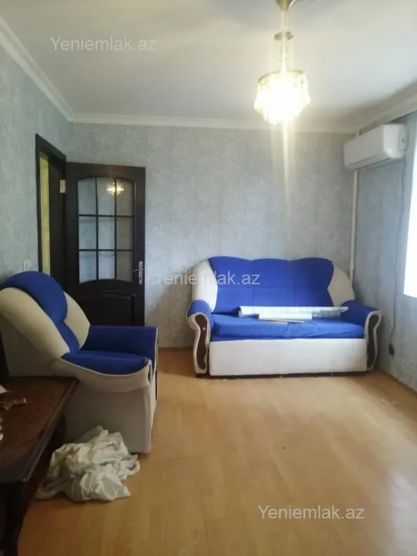 Satılır 1 otaqlı köhnə tikili 35 m²