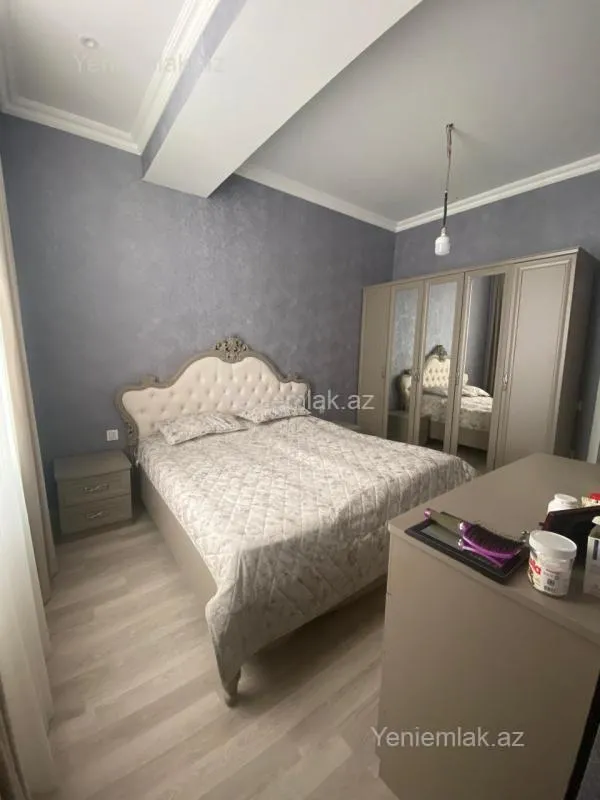 Satılır 3 otaqlı yeni tikili 130 m²