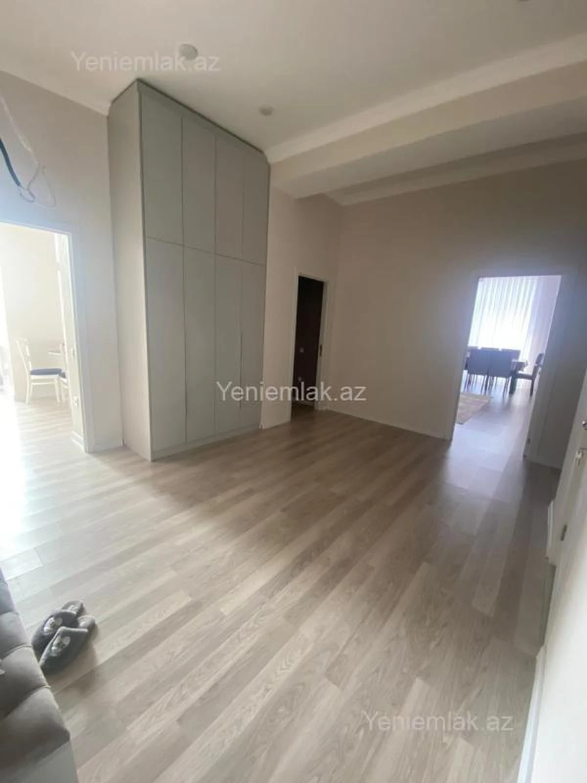Satılır 3 otaqlı yeni tikili 130 m²