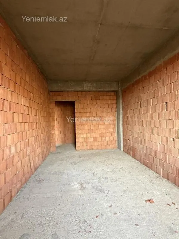 Satılır 2 otaqlı yeni tikili 75 m²