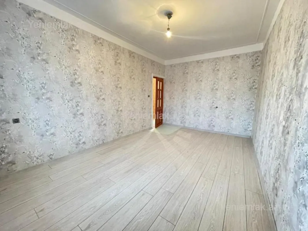 Satılır 3 otaqlı köhnə tikili 65 m²