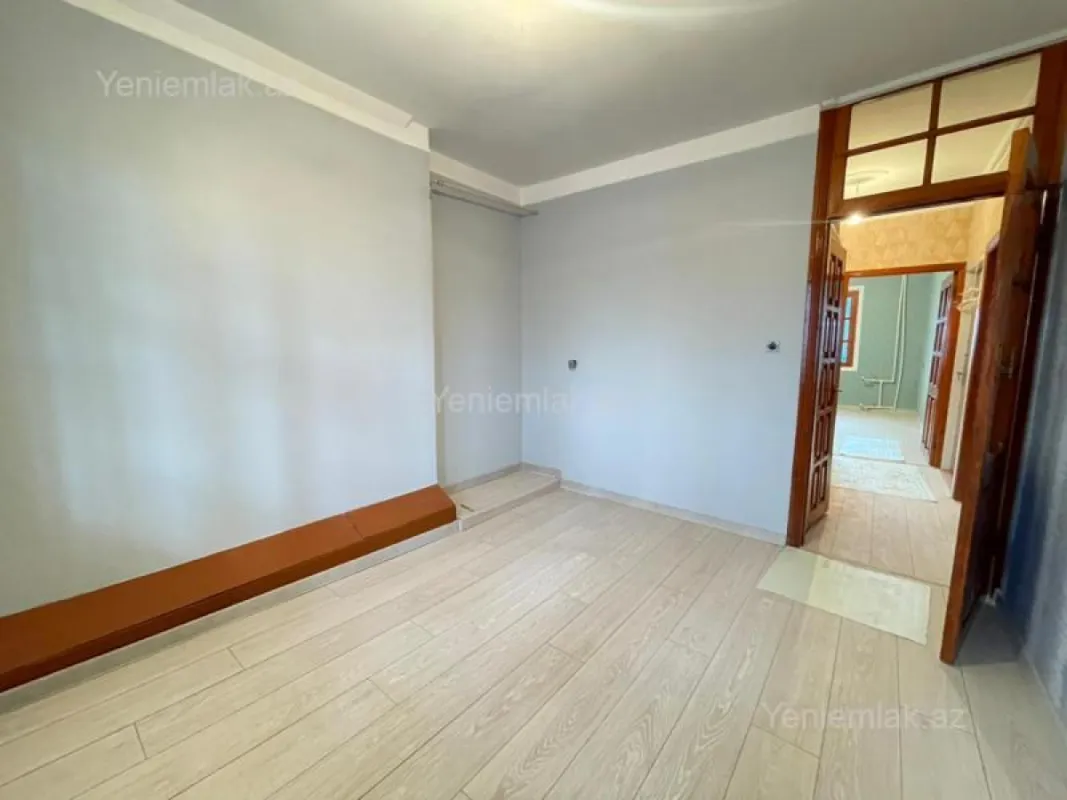 Satılır 3 otaqlı köhnə tikili 65 m²