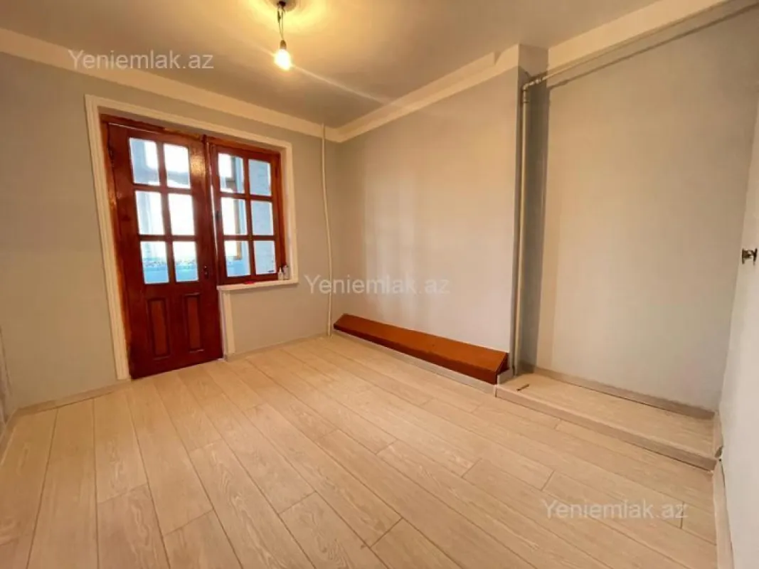 Satılır 3 otaqlı köhnə tikili 65 m²