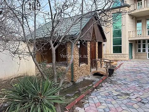 Satılır 6 otaqlı həyət evi 360 m²