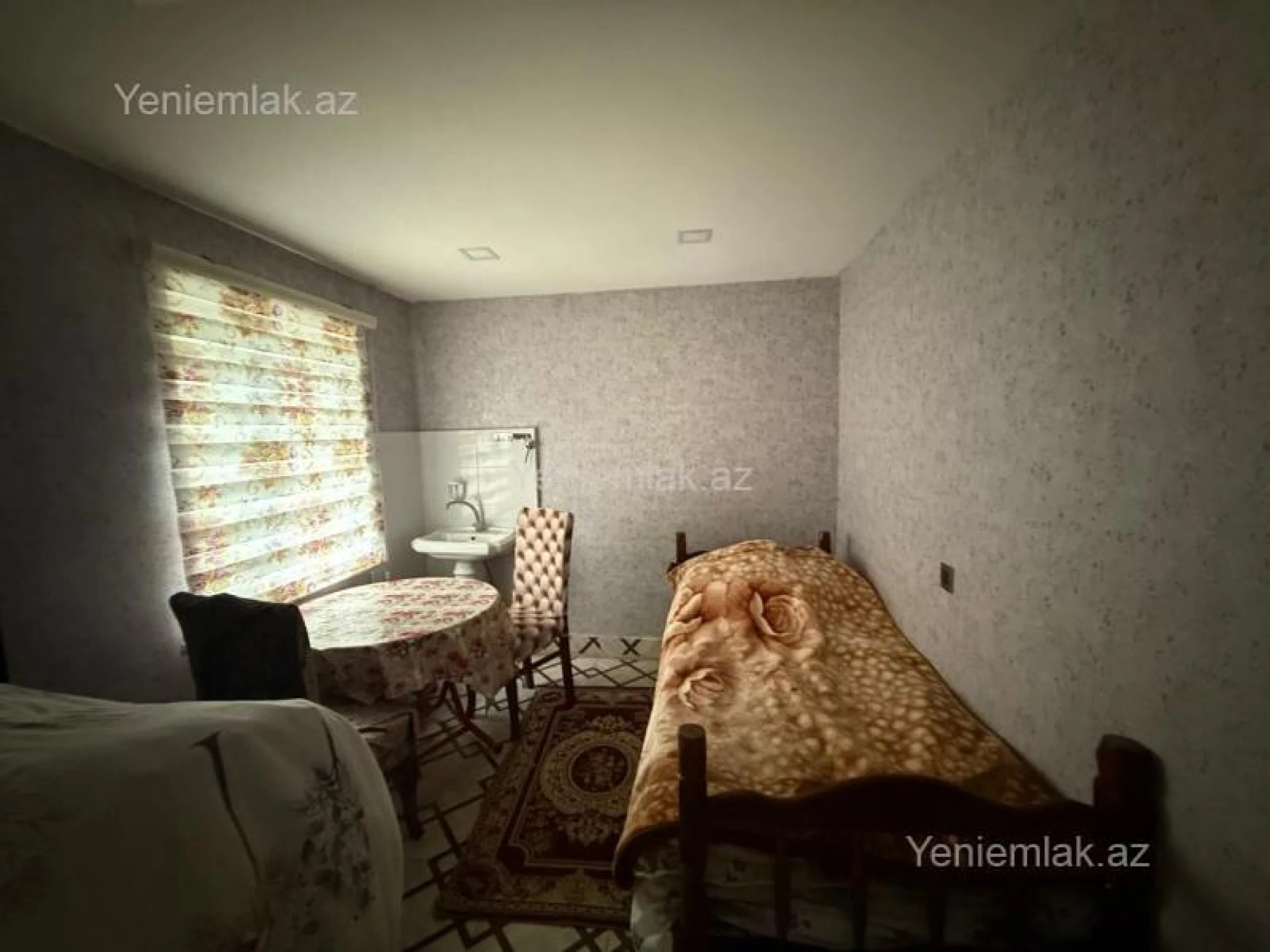 Satılır 6 otaqlı həyət evi 360 m²