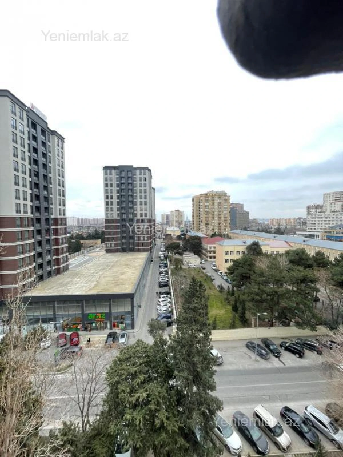 Satılır 3 otaqlı köhnə tikili 90 m²