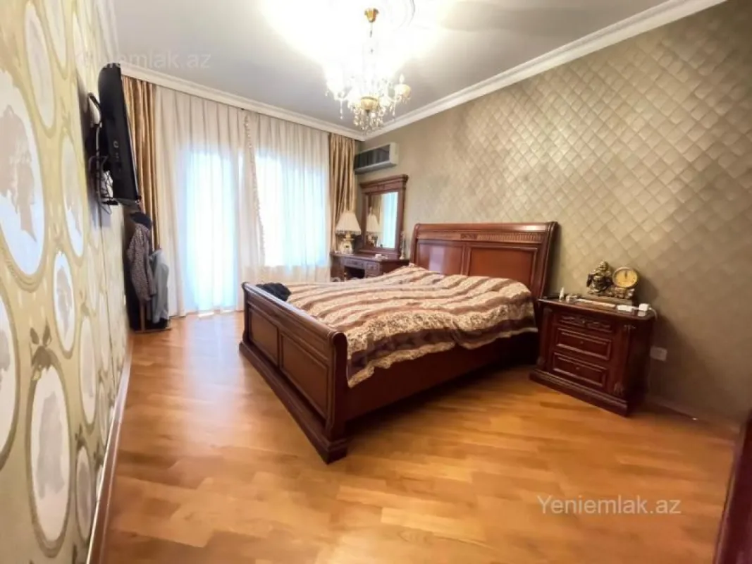 Satılır 3 otaqlı köhnə tikili 90 m²