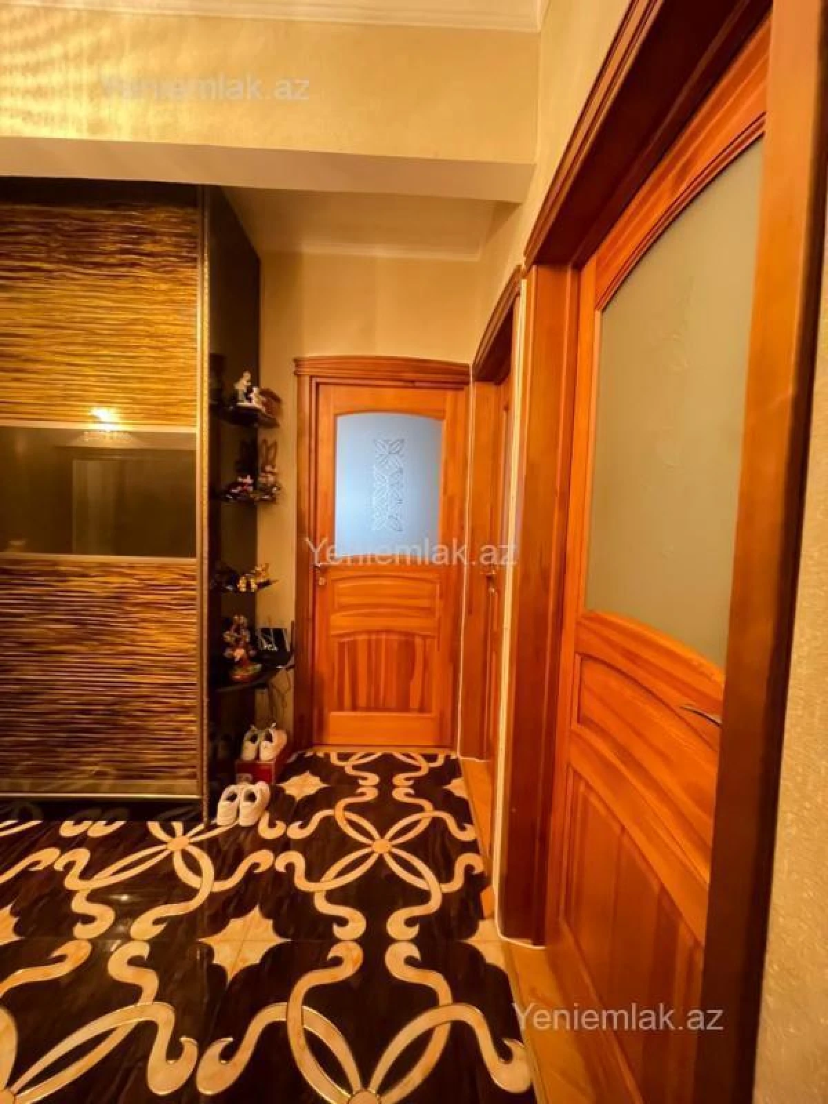 Satılır 3 otaqlı köhnə tikili 90 m²