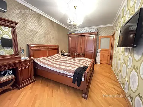 Satılır 3 otaqlı köhnə tikili 90 m²