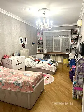 Satılır 3 otaqlı yeni tikili 155 m²