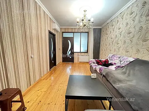 Satılır 3 otaqlı köhnə tikili 42 m²