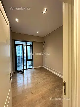 Satılır 3 otaqlı yeni tikili 70 m²