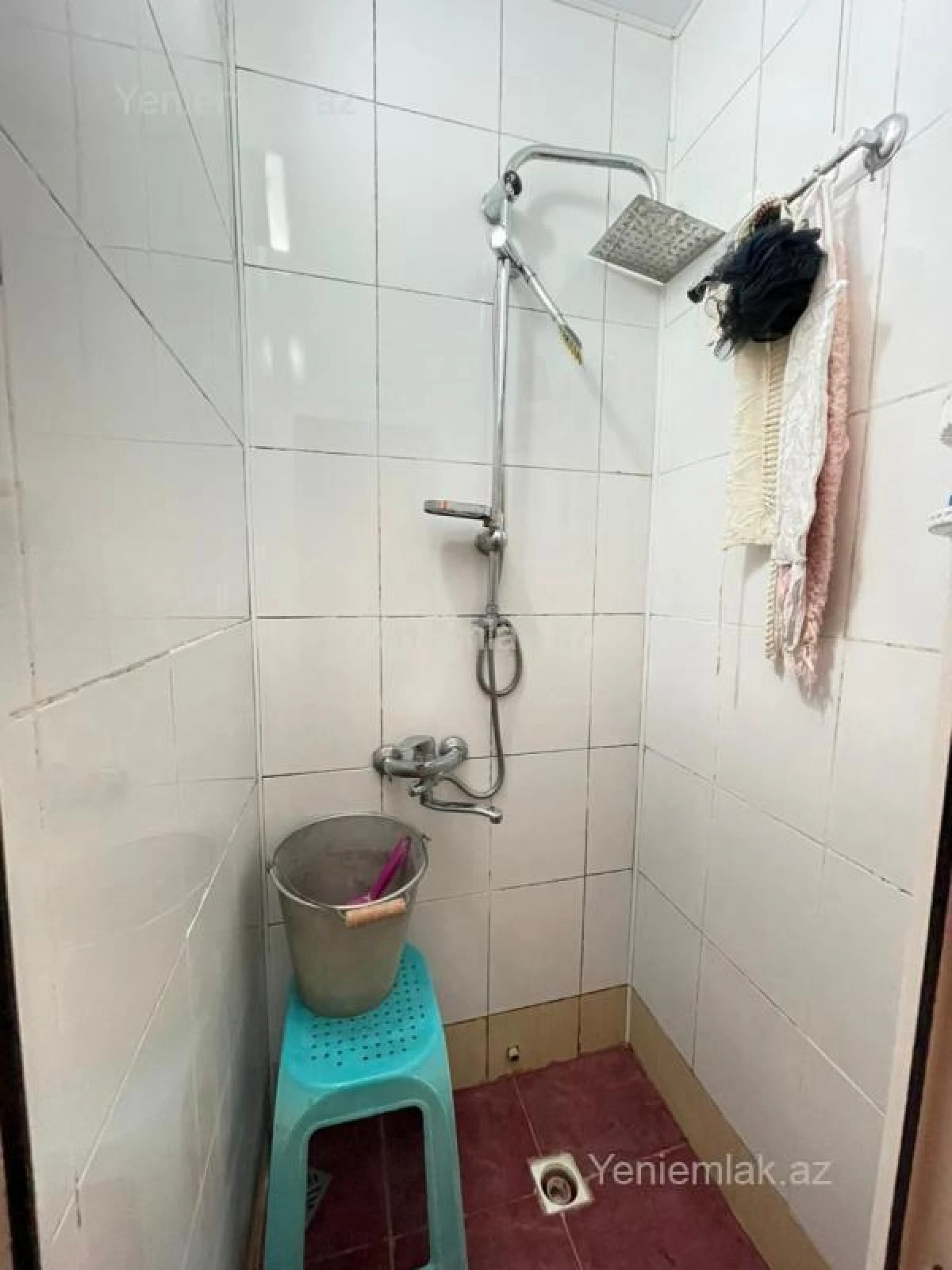 Satılır 4 otaqlı köhnə tikili 70 m²