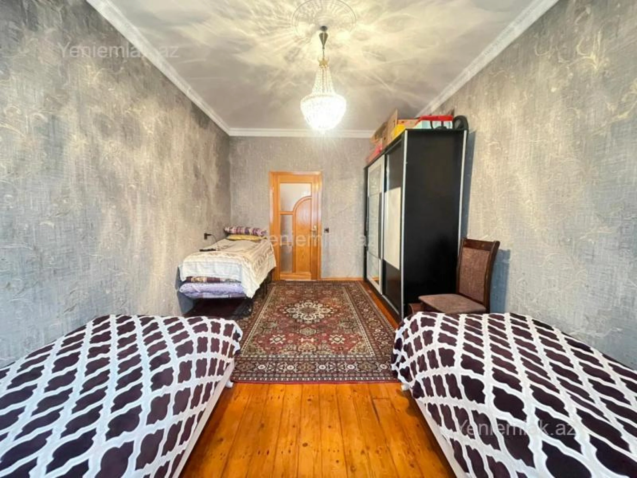 Satılır 4 otaqlı köhnə tikili 70 m²
