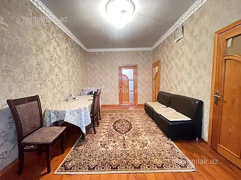 Satılır 4 otaqlı köhnə tikili 70 m²