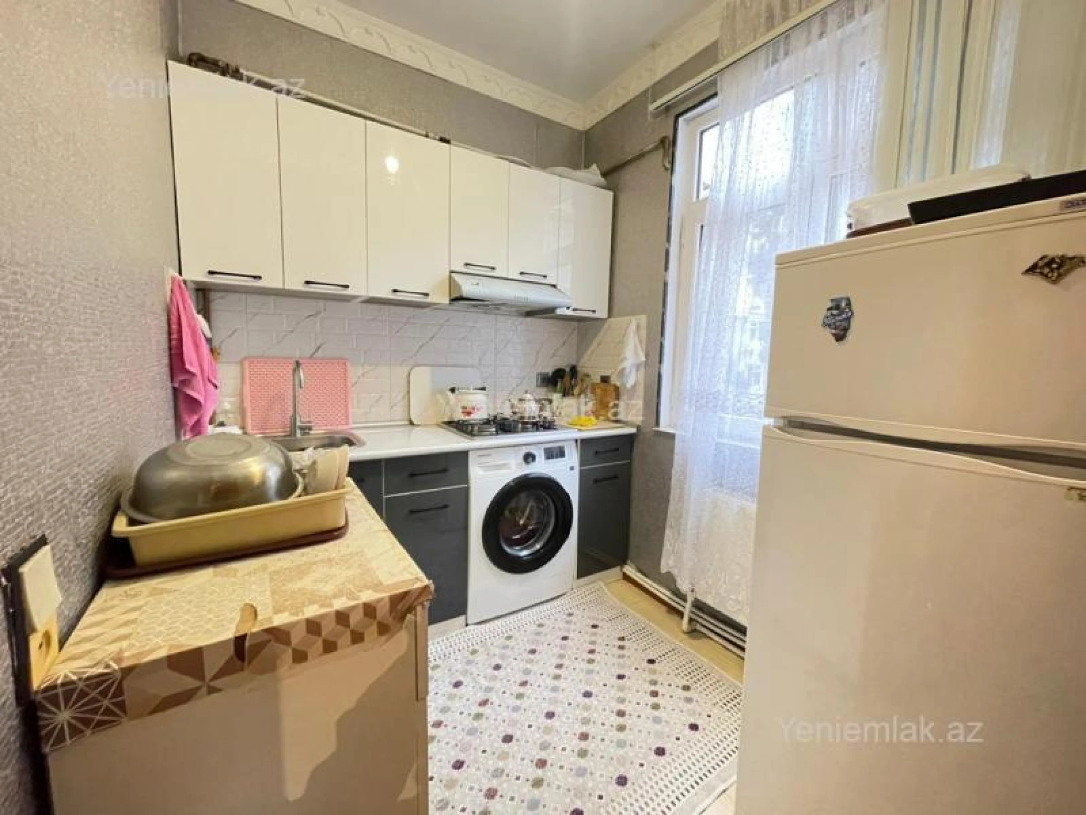 Satılır 4 otaqlı köhnə tikili 70 m²