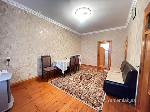Satılır 4 otaqlı köhnə tikili 70 m²